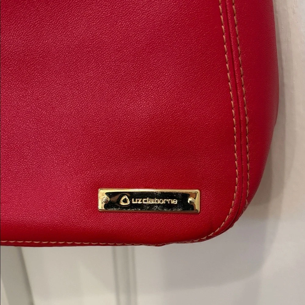 Liz Claiborne Red Small Shoulder Bag - Picture 2 of 7